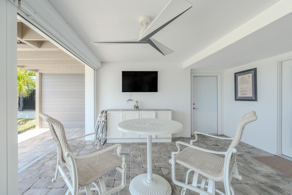 Island Bay Retreat