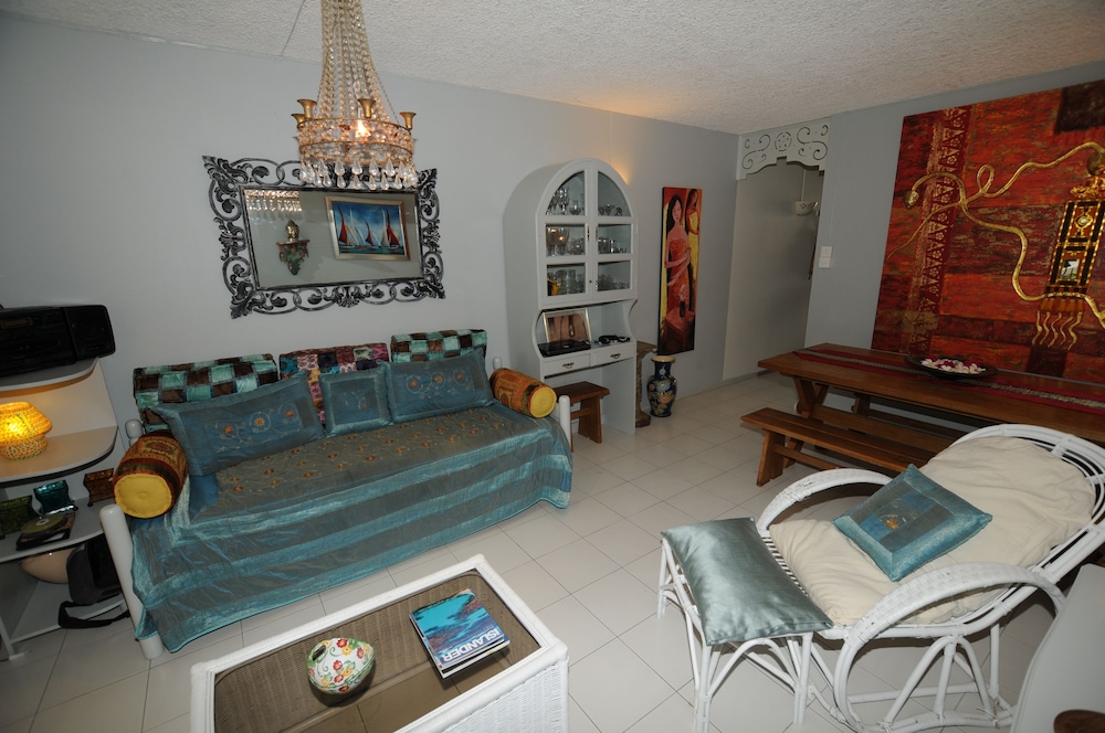 LES Condos in Beautiful Complex With Pool, Near the Beach