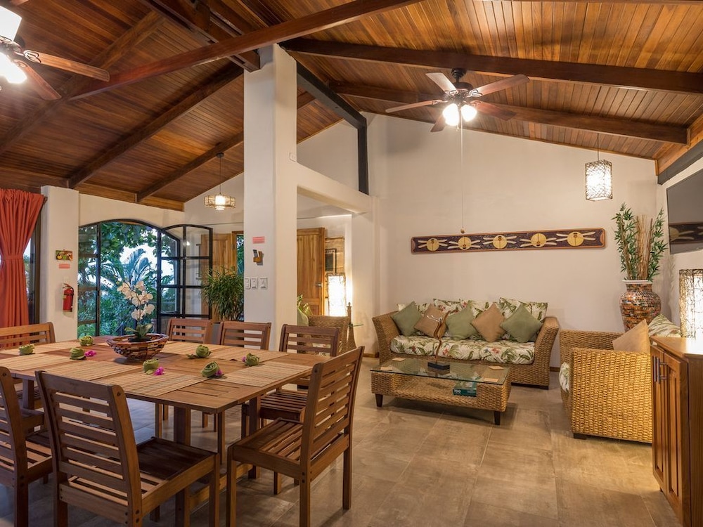 Alta Vista Villas Casas Vacacionales