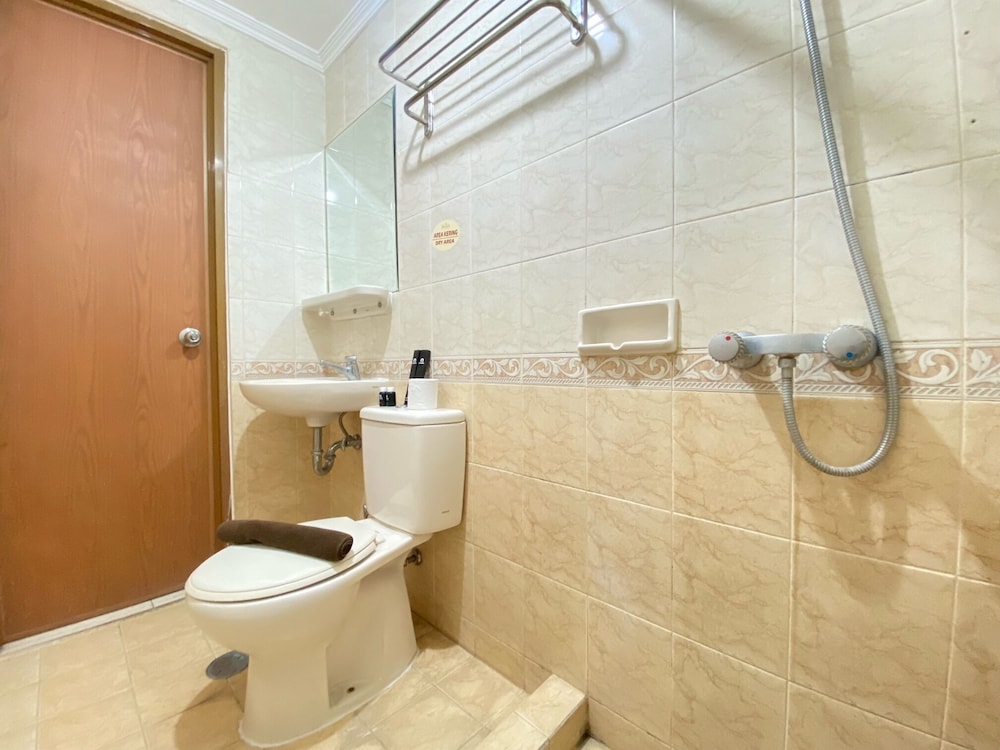 Private Spacious Executive Studio Room At Majesty Apartment Bandung view 2