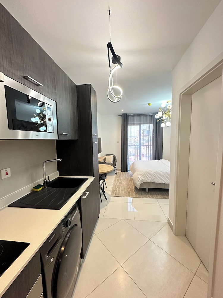 Loxwood Apartment