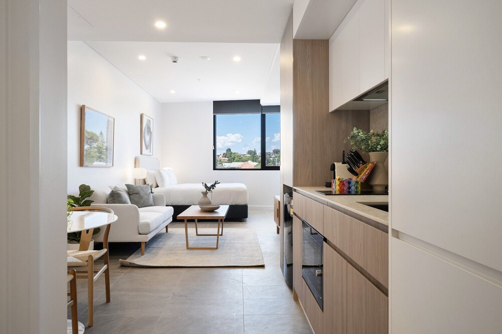 Stylish Studio Near Fremantle's Vibrant Spots
