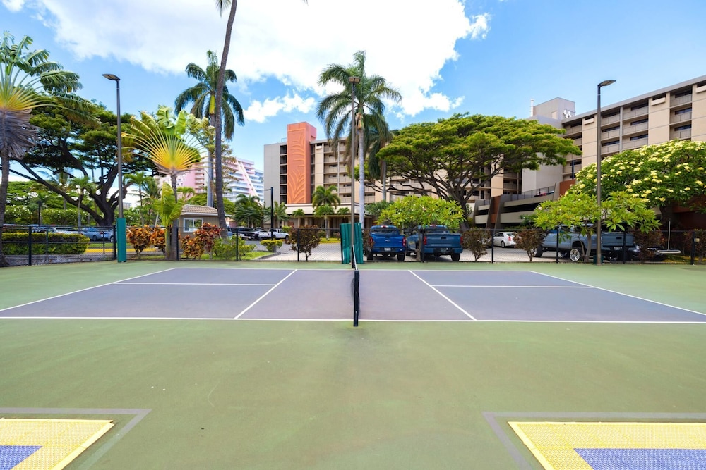 Kaanapali Shores 3 Free Cars by KBM Ml-2597