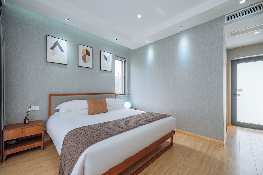 Yinshu Lunas Vila Courtyard Garden Resort Hotel (Shanghai International Tourism Resort Branch)