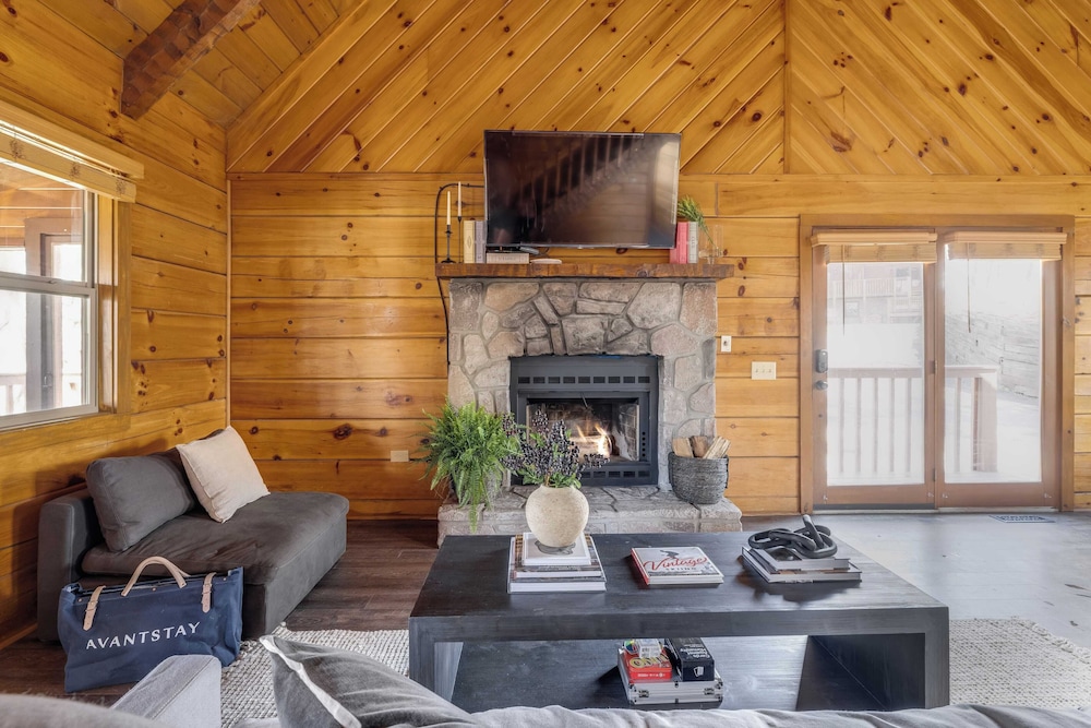 2 Cabins Porch w/ Hot Tub + Views, Game Room Dudley II & III by Avantstay