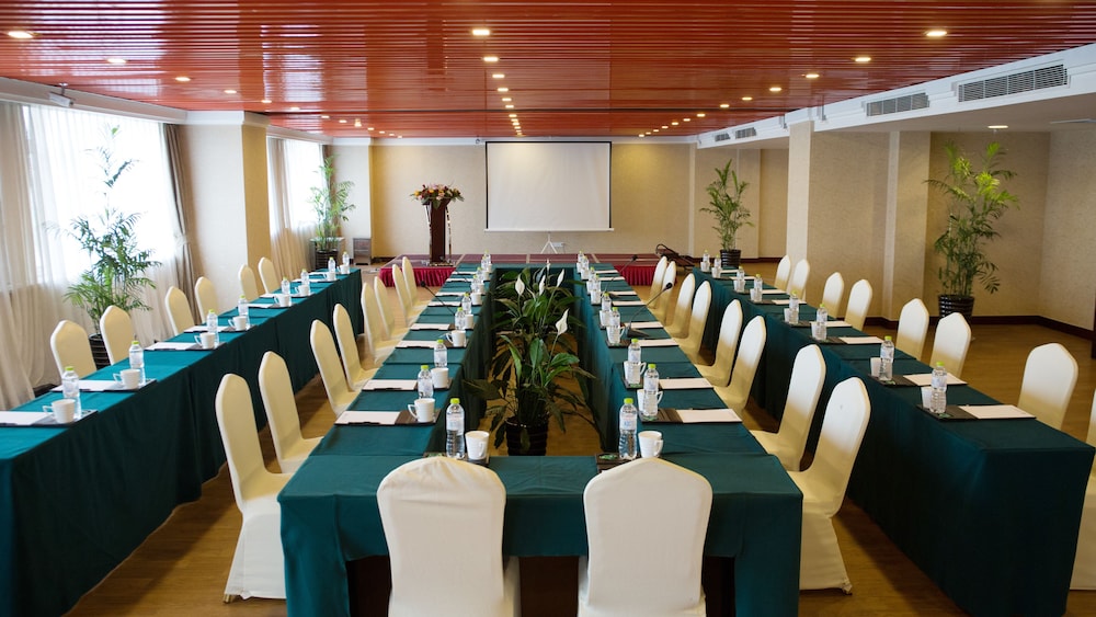 Enrichee Gloria Plaza Hotel Qingdao