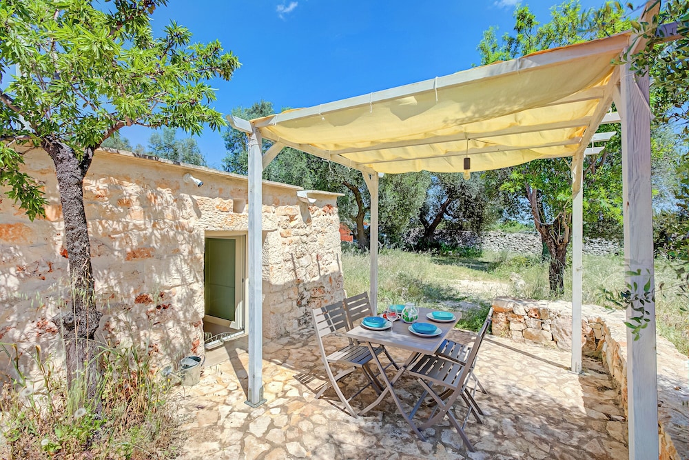 Dimora Tra Gli Ulivi With Private Jacuzzi