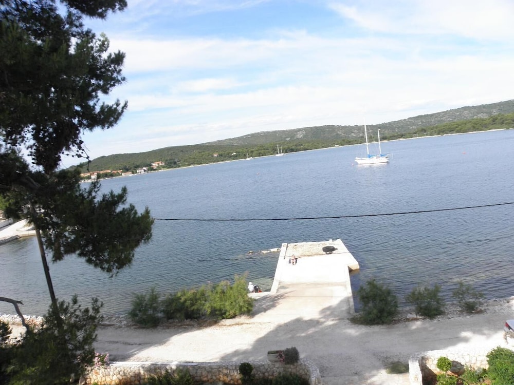 Josef - Seaview - A3 Plavi view 2