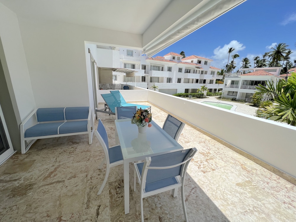 Los Corales Tropical Beach Resort & SPA