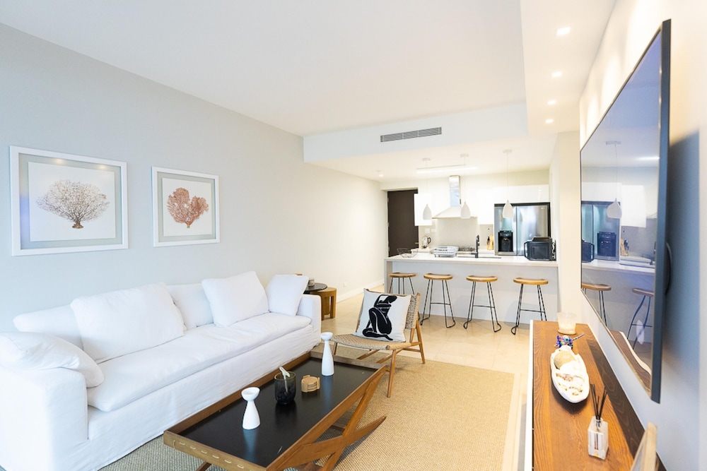 The Surf-point Condo by Acomodo Riomar