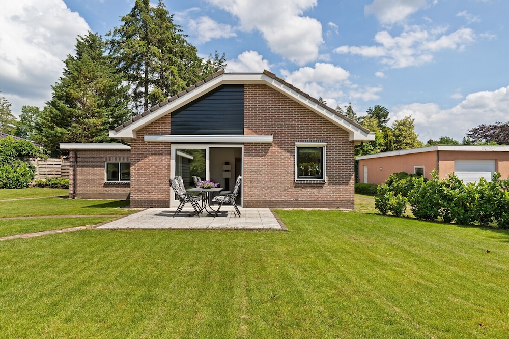 Holiday Home in Putten Near Veluwe Park view 4