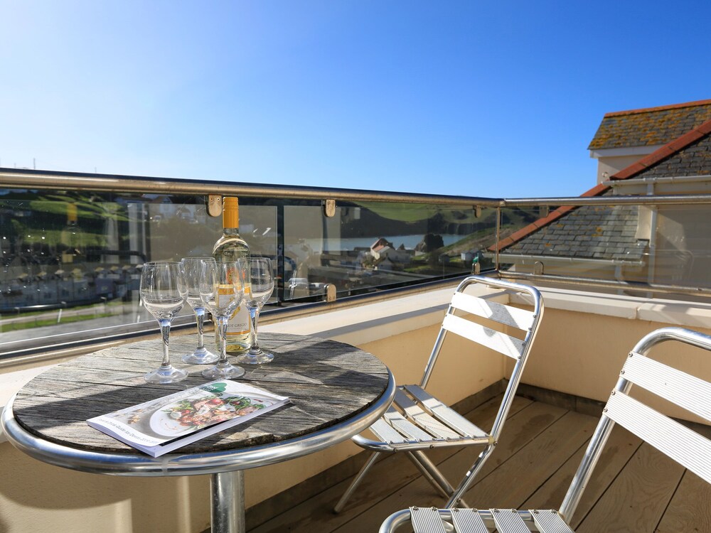 6 Chichester Court view 2