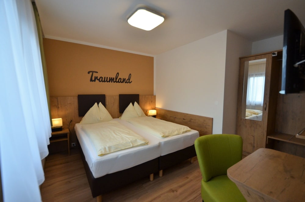 Lindenheim Appartements KG view 4