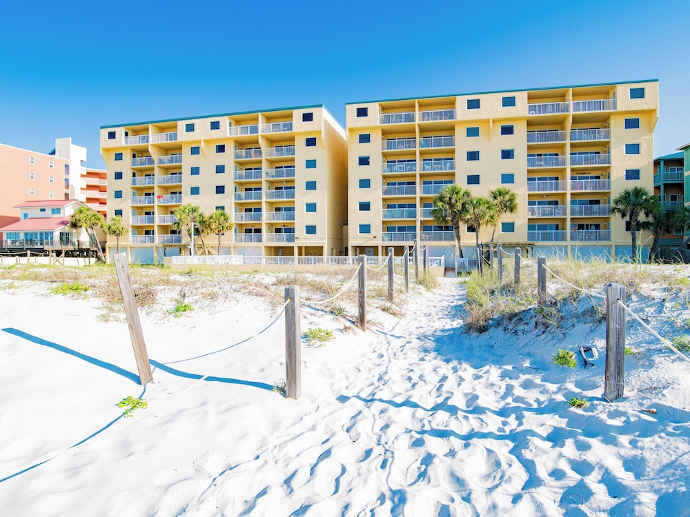 Driftwood Towers #4E by Southern Vacation Rentals