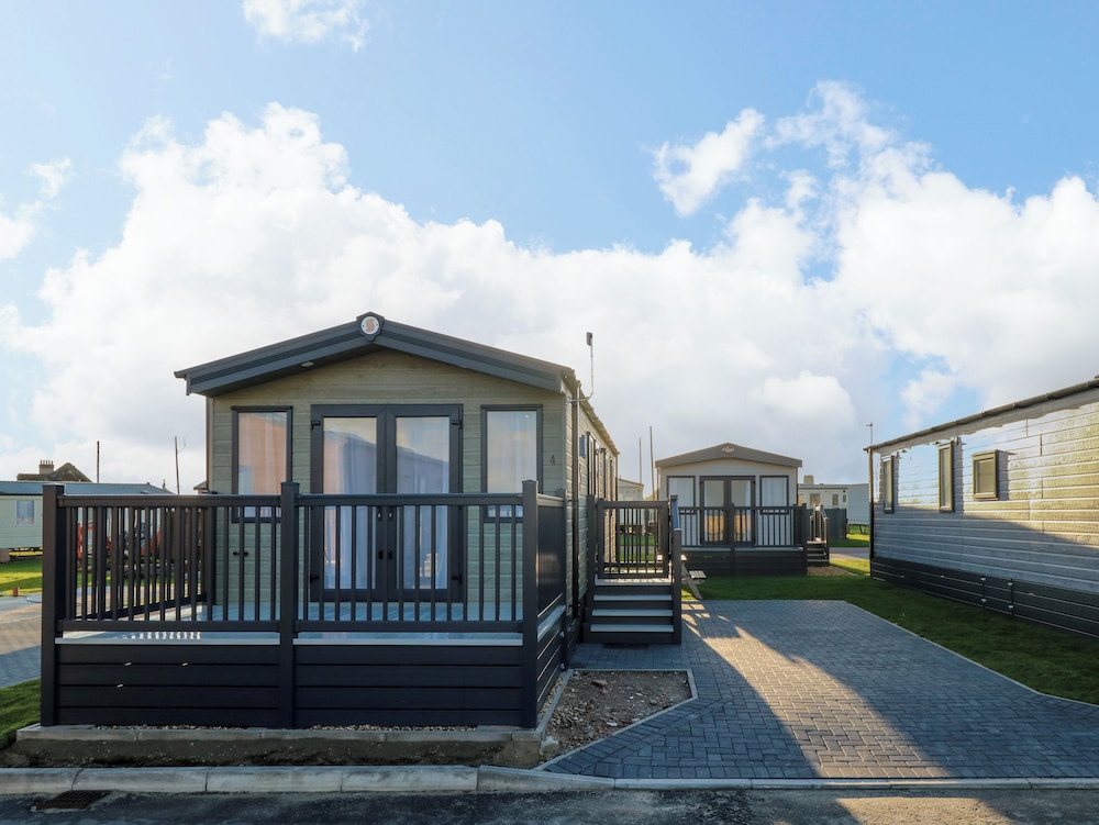 The Sea Lodge