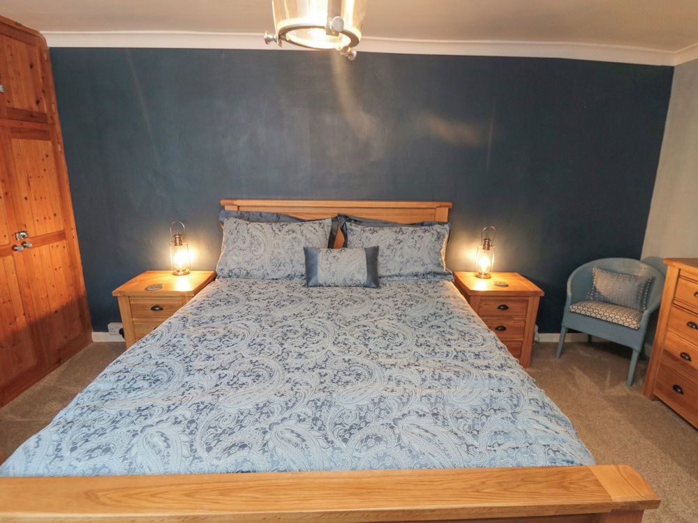 3 Anchor Cottage