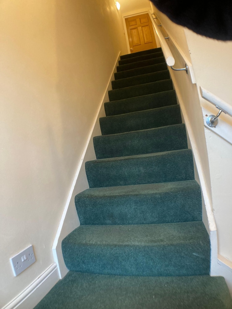 Amazing 2BD Apartment -upper Floors of Dufton Hall view 4