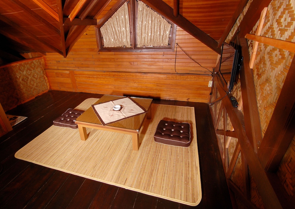 Villa ChavaMinerva Kayu - Ciater, Ciater - 23