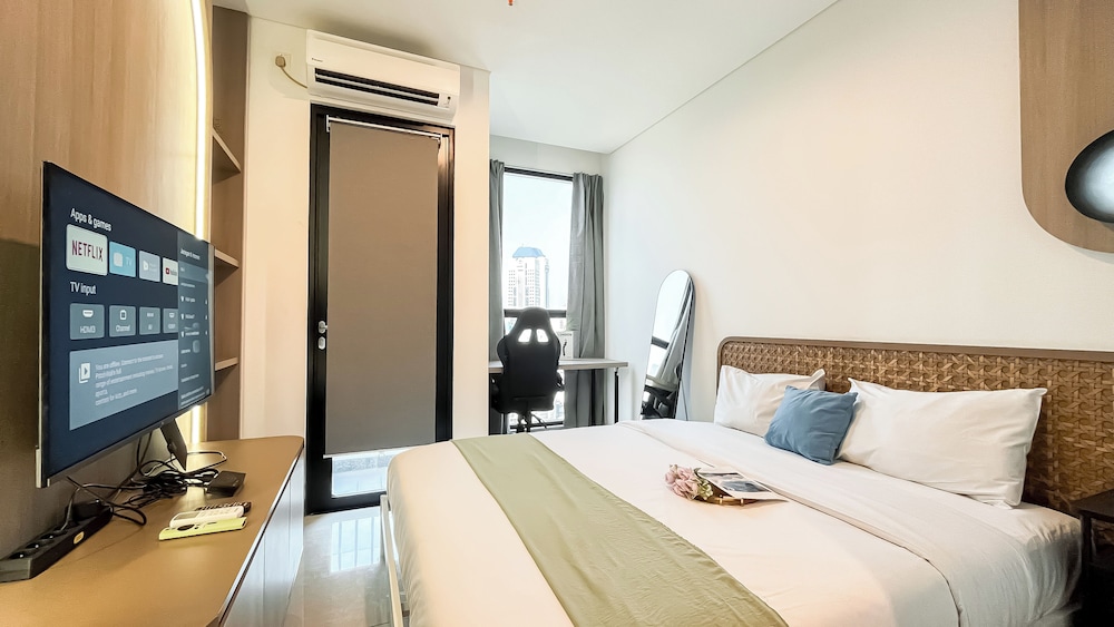 Fully Furnished Studio Room At Ciputra World 2 Apartment