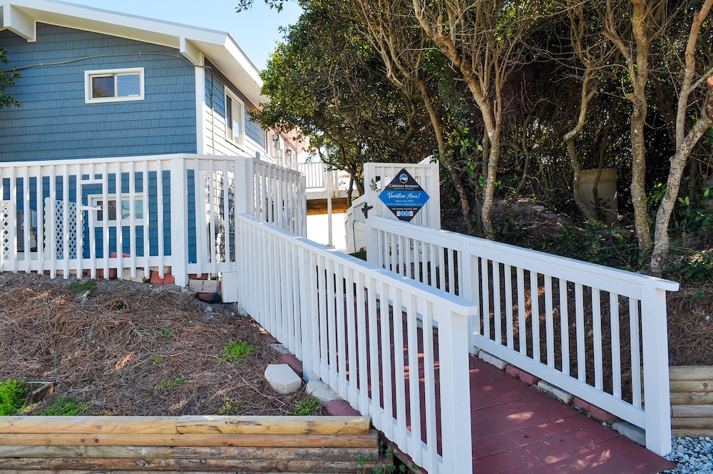 Sunray Cottage by Topsail Realty