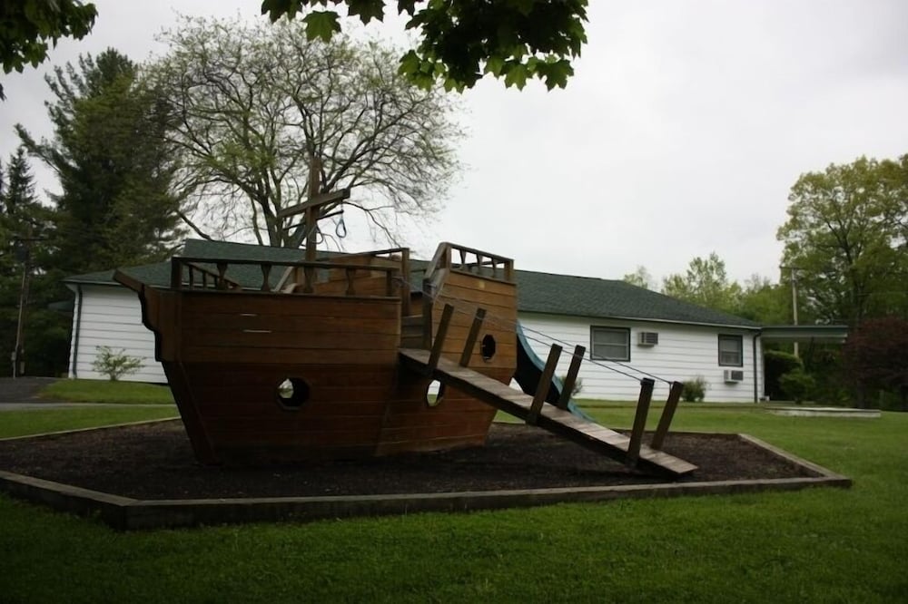 Greenville Vacations - Baumann's Brookside Resort - Property Image 22