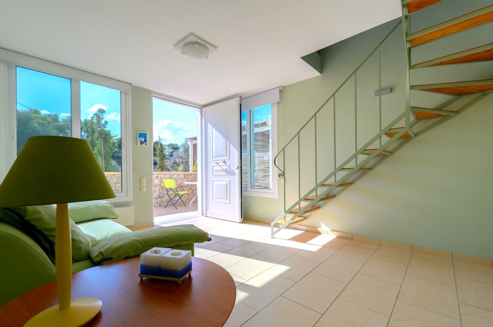 VIP Villa Panoramic Seaview Close to Beaches