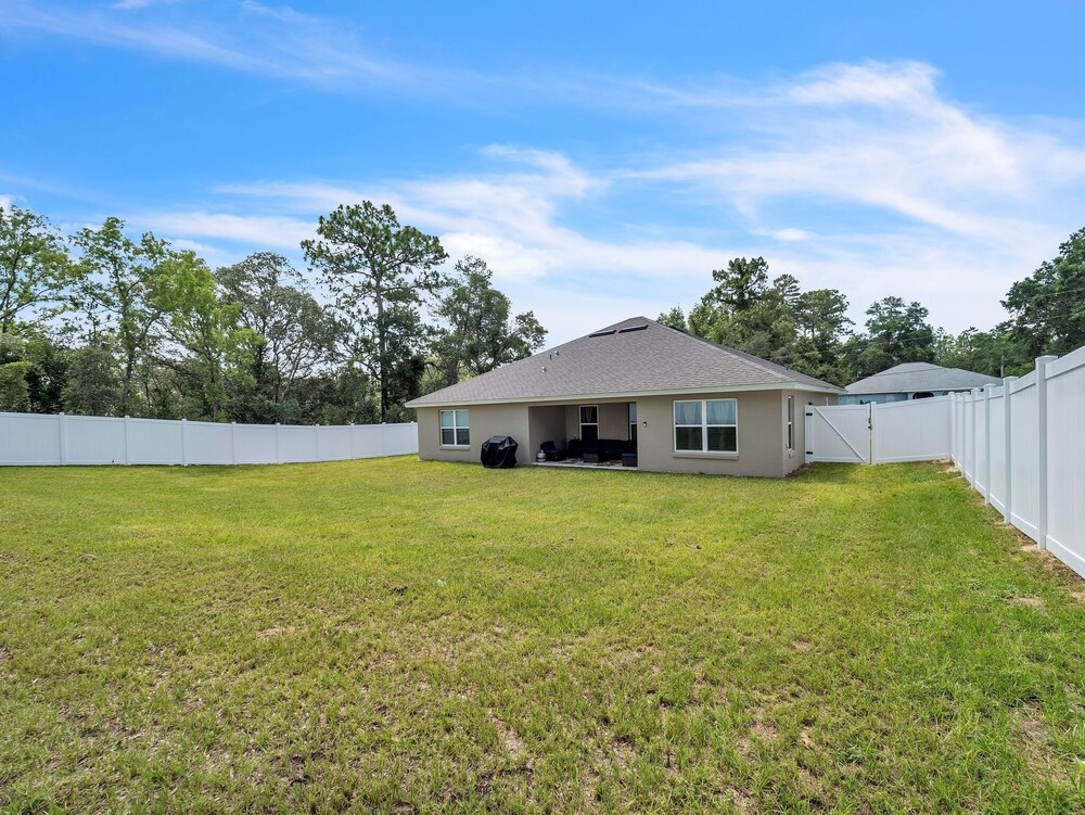 Bright & Charming 4br Home In Ocala 4 Bedroom Home