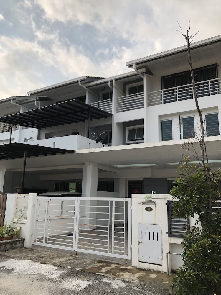 Smart Home Stay photo 1