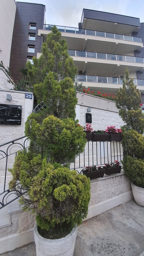 Apartments M Palace