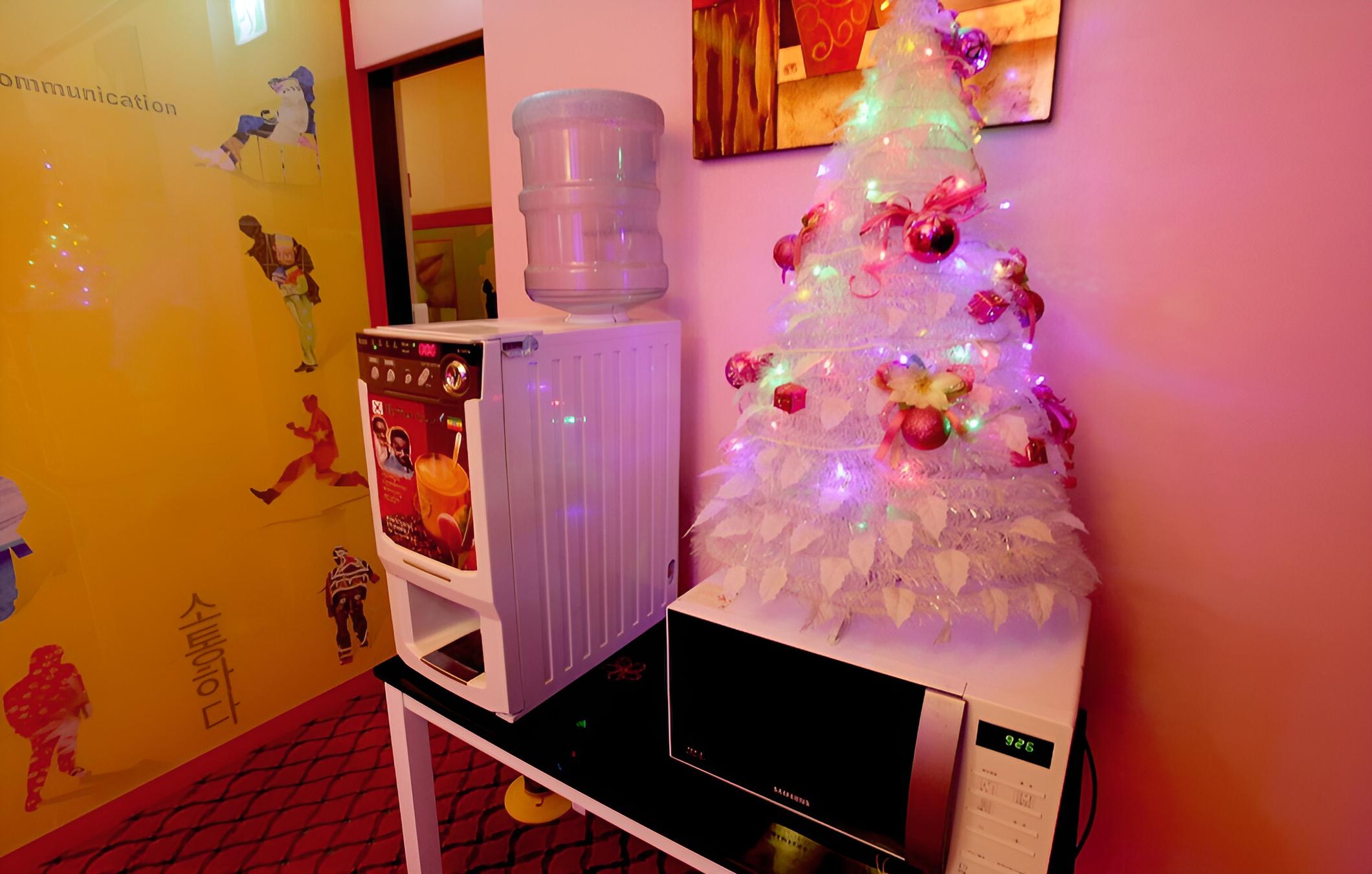Photo 8