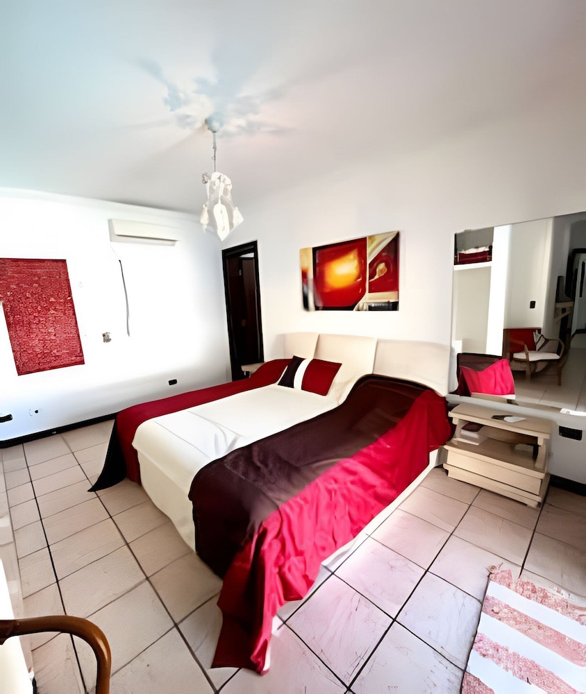 Casa com piscina em Acapulco Guarujá SP3