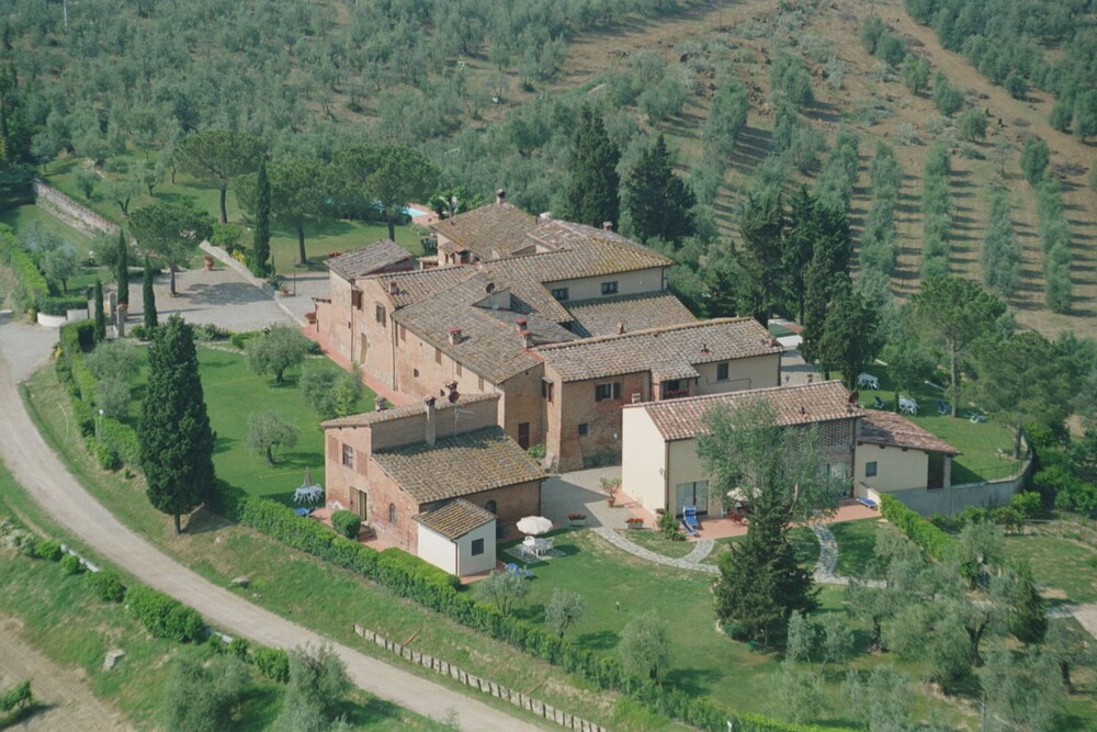 Amazing Chianti Site Olivo Shared Pool