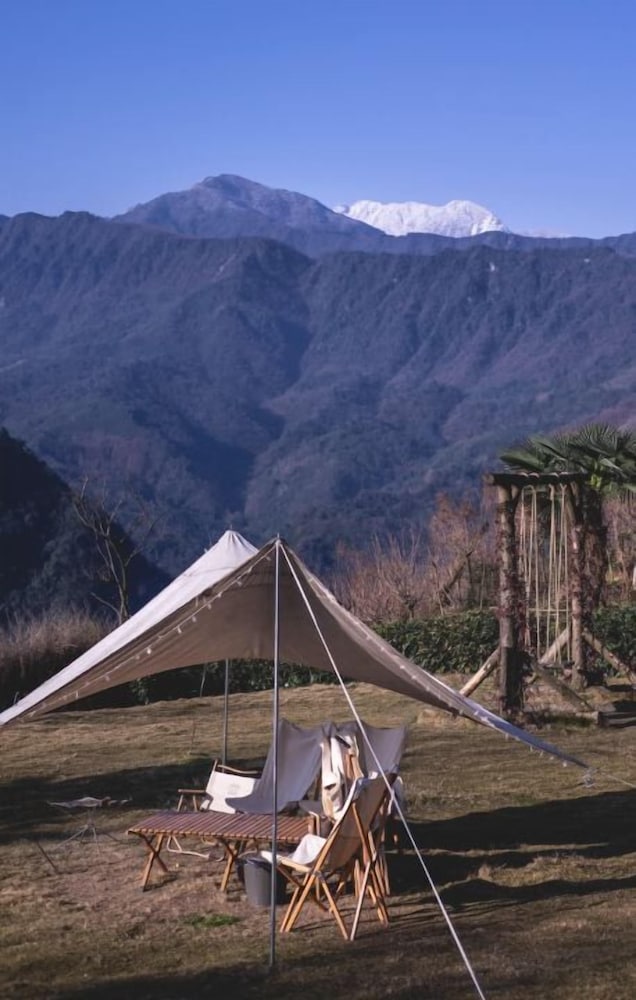 Chunqiu Banshan Leisure Resort