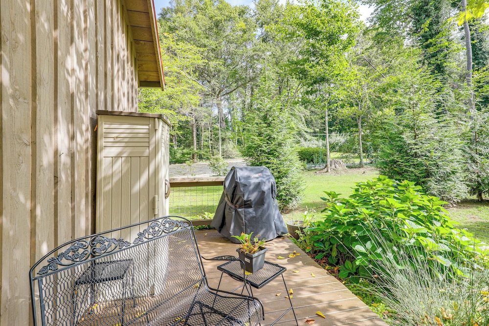 Hike, Leaf Peep & More: Sleek Cabin in Weaverville