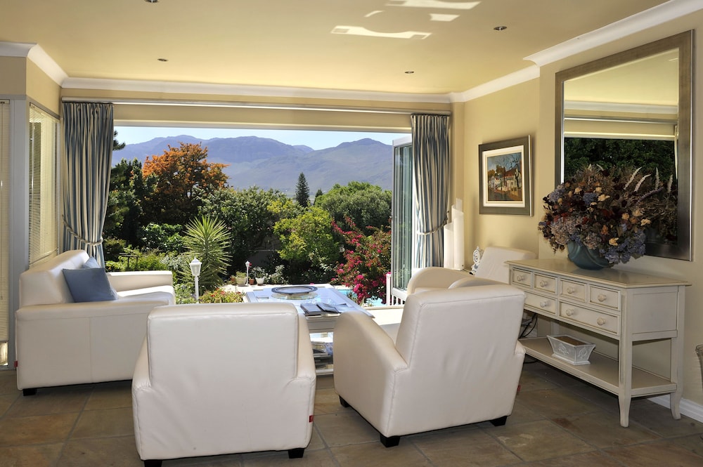 Alba House Bed & Breakfast view 3