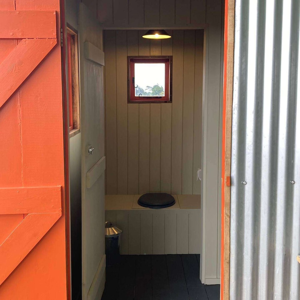 Secluded Shepherd's Hut