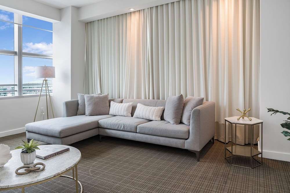 Prime Location - Walk to City Centre