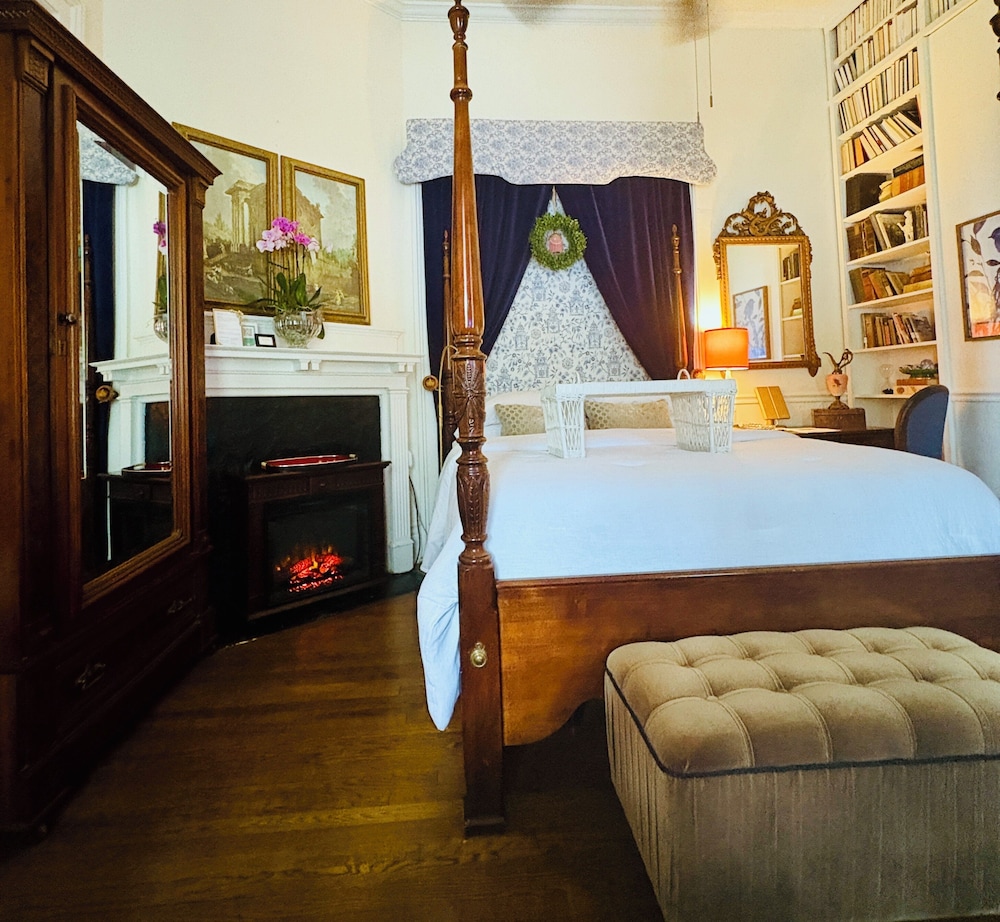 Chesnut Cottage Inn