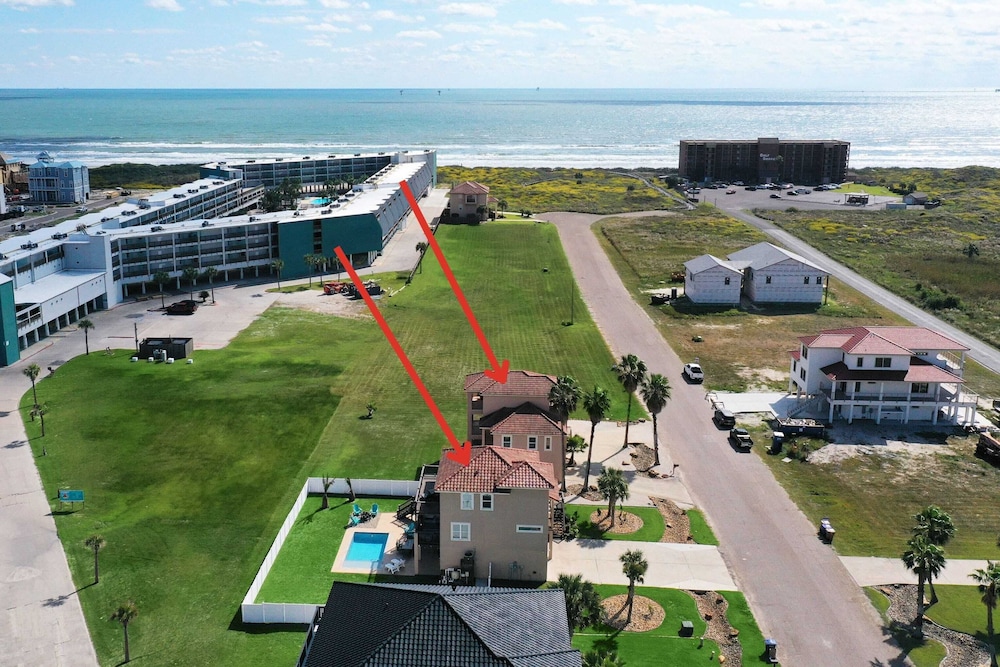 2 Homes, Sleeps 22 Steps to the Beach, Private Pool, Fire Pit, Balcony Views