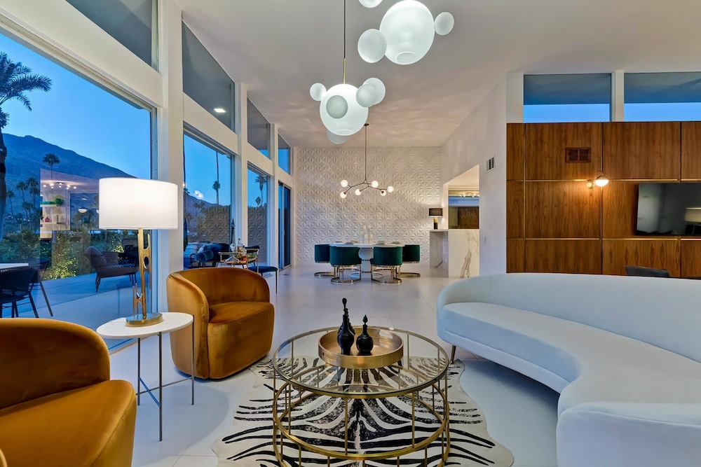 Indian Canyon Oasis in Palm Springs