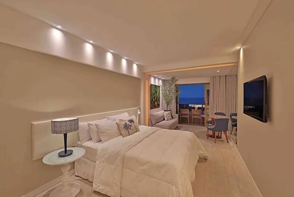 HY Beach Flats