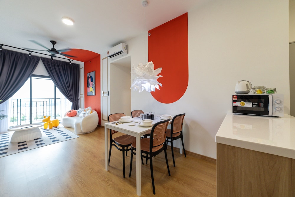 MayaBay Residence by Sleepy Bear