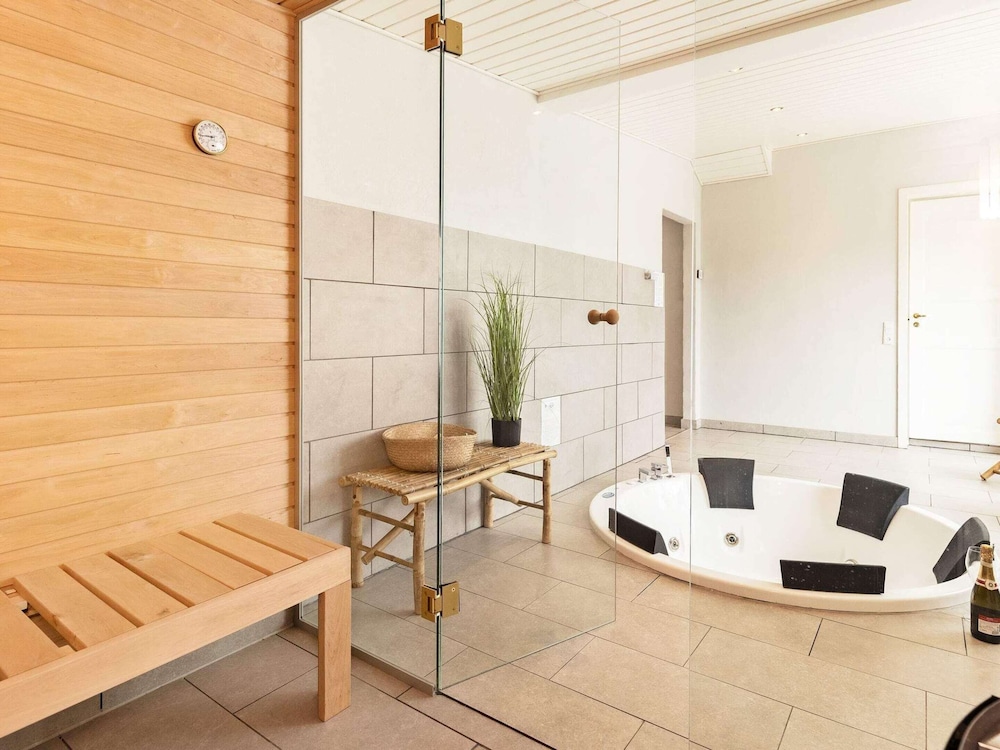 Luxury Beach Retreat - By Traum Ferienwohnungen view 2