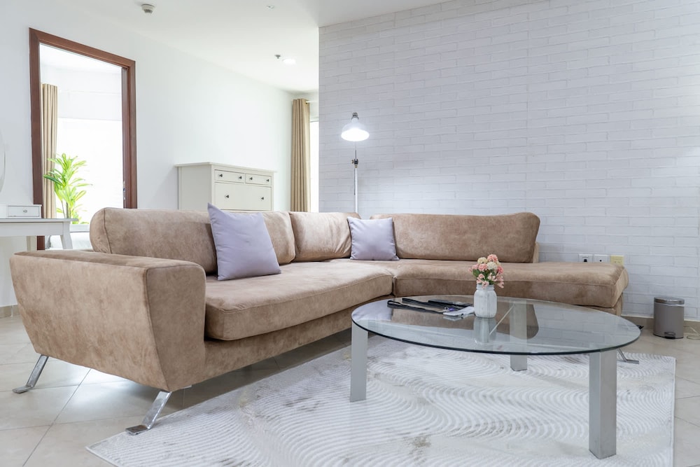 Spacious Serene 2 Bedroom in JLT for 4