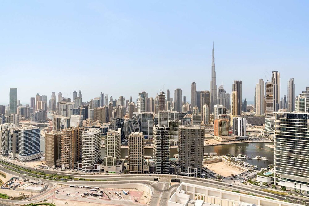 Amazing 2BR in Business Bay With Full Burj View