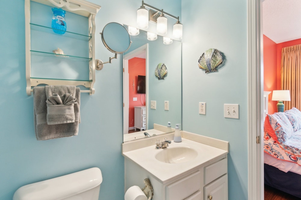 Havens On The Nine 2 Bedroom Condo