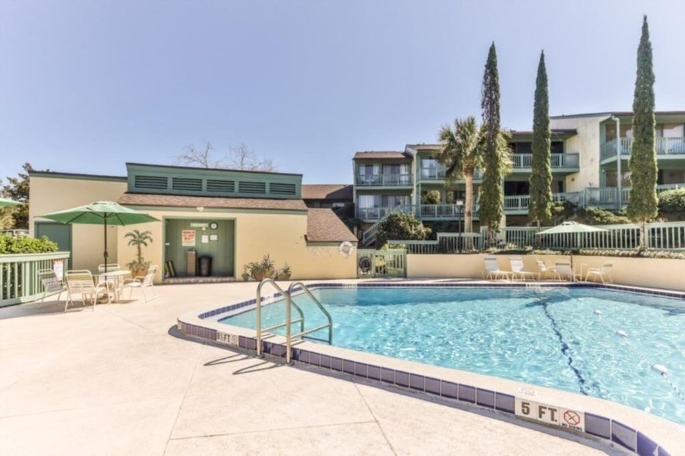 Beautifully Decorated Townhome In Sugar Mill Nsb 2 Bedroom Townhouse