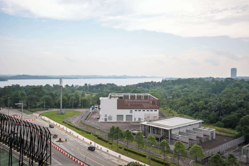 1BR Apt Puteri Harbour Legoland, Free parking