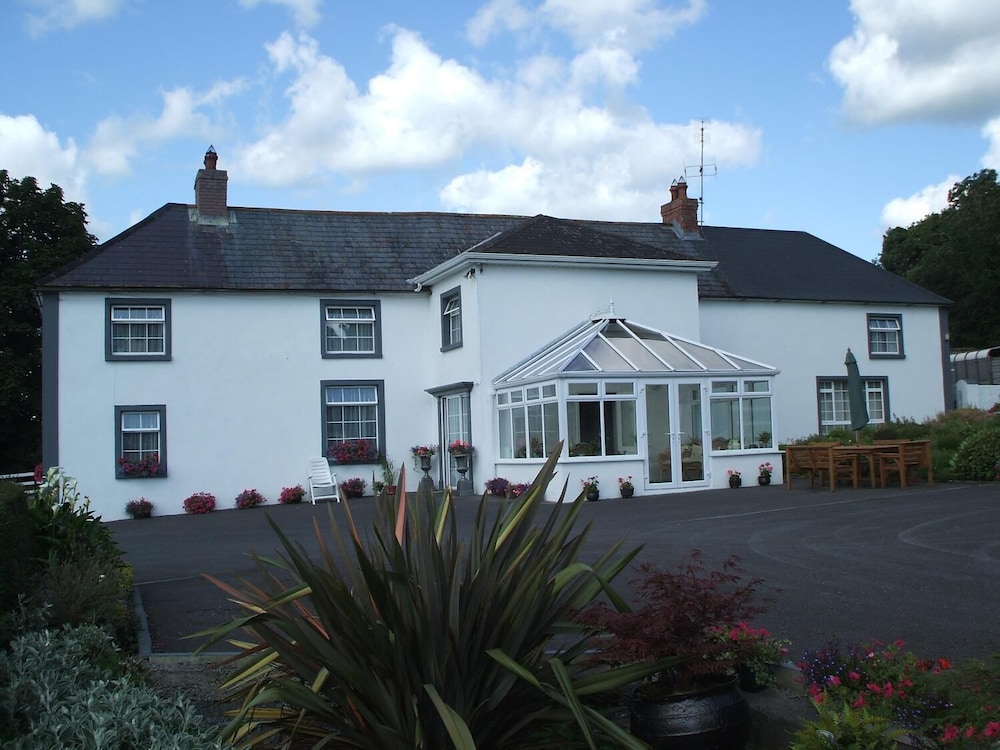Grove Farm House B&B