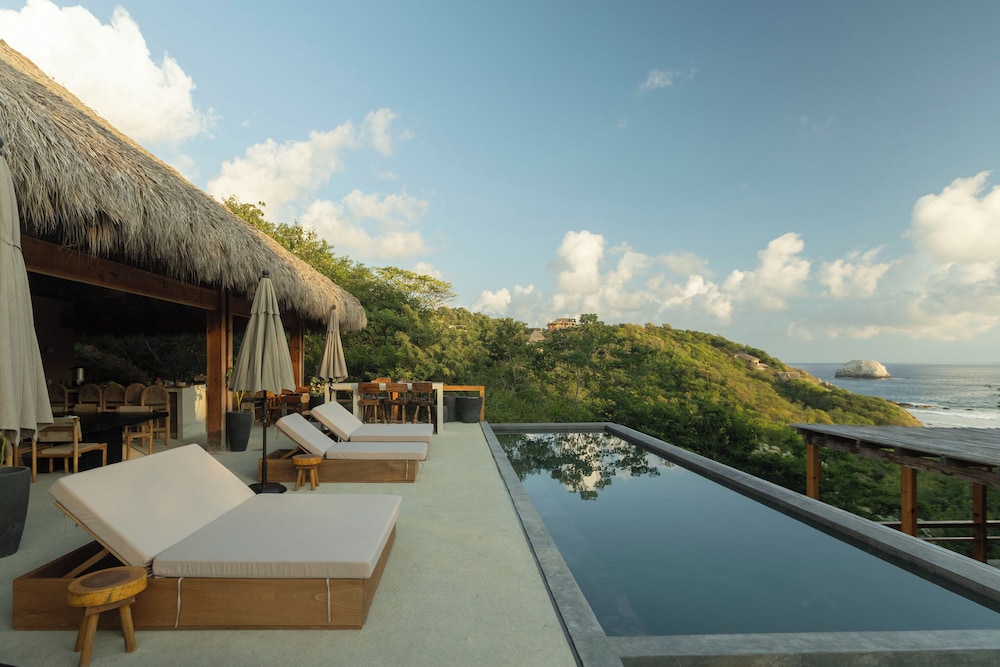 Casa Yute by Ahau Collection